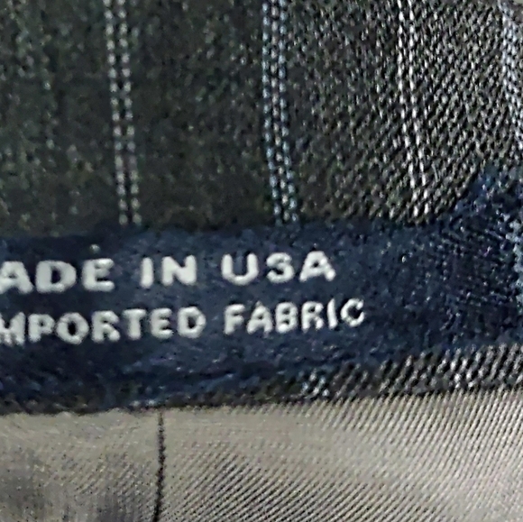 Hart Schaffner Marx - Picture 6 of 7